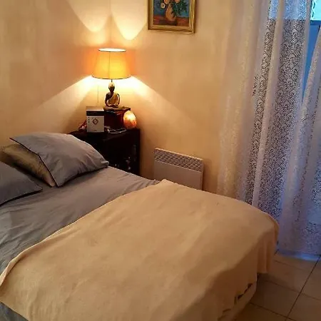 2p, 47m2, Terrasse, Proches Toutes Commodites